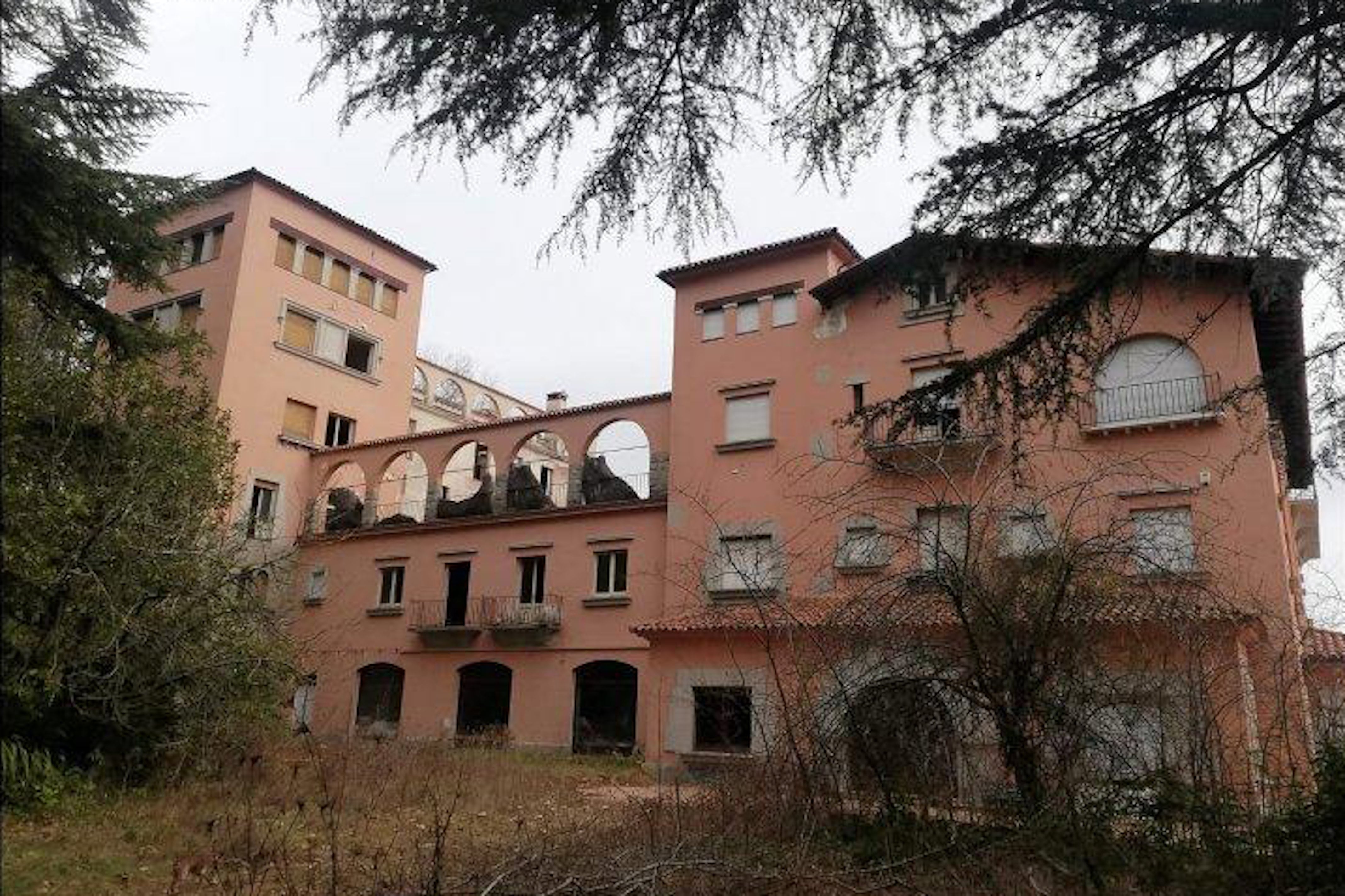 L'edifici Solterra, a Sant Hilari Sacalm