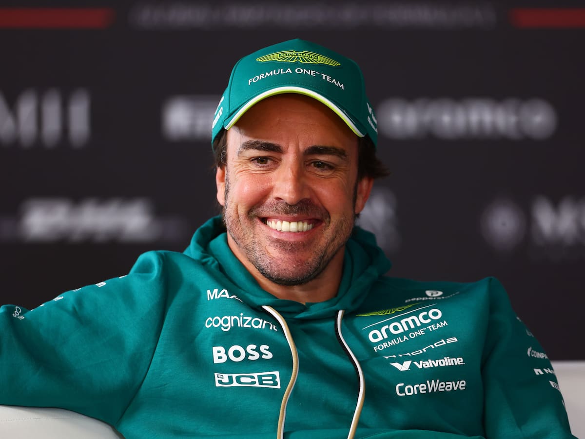 Fernando Alonso, esperanzado con su nuevo Aston Martin: "No hay nada imposible de arreglar"