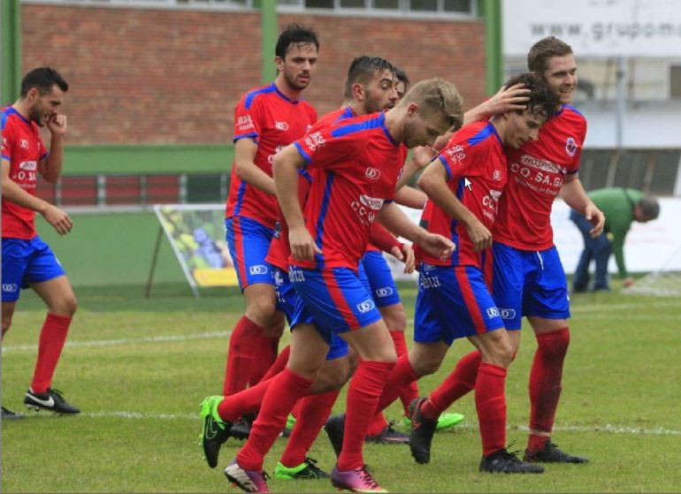 Este domingo en el campo de O Couto, la Unión Deportivo Ourense, disputará la penúltima jornada de liga, recibiendo al Sanxenxo. El equipo de Fernando Currás, afrontará este partido como una nueva final hacia el ascenso.