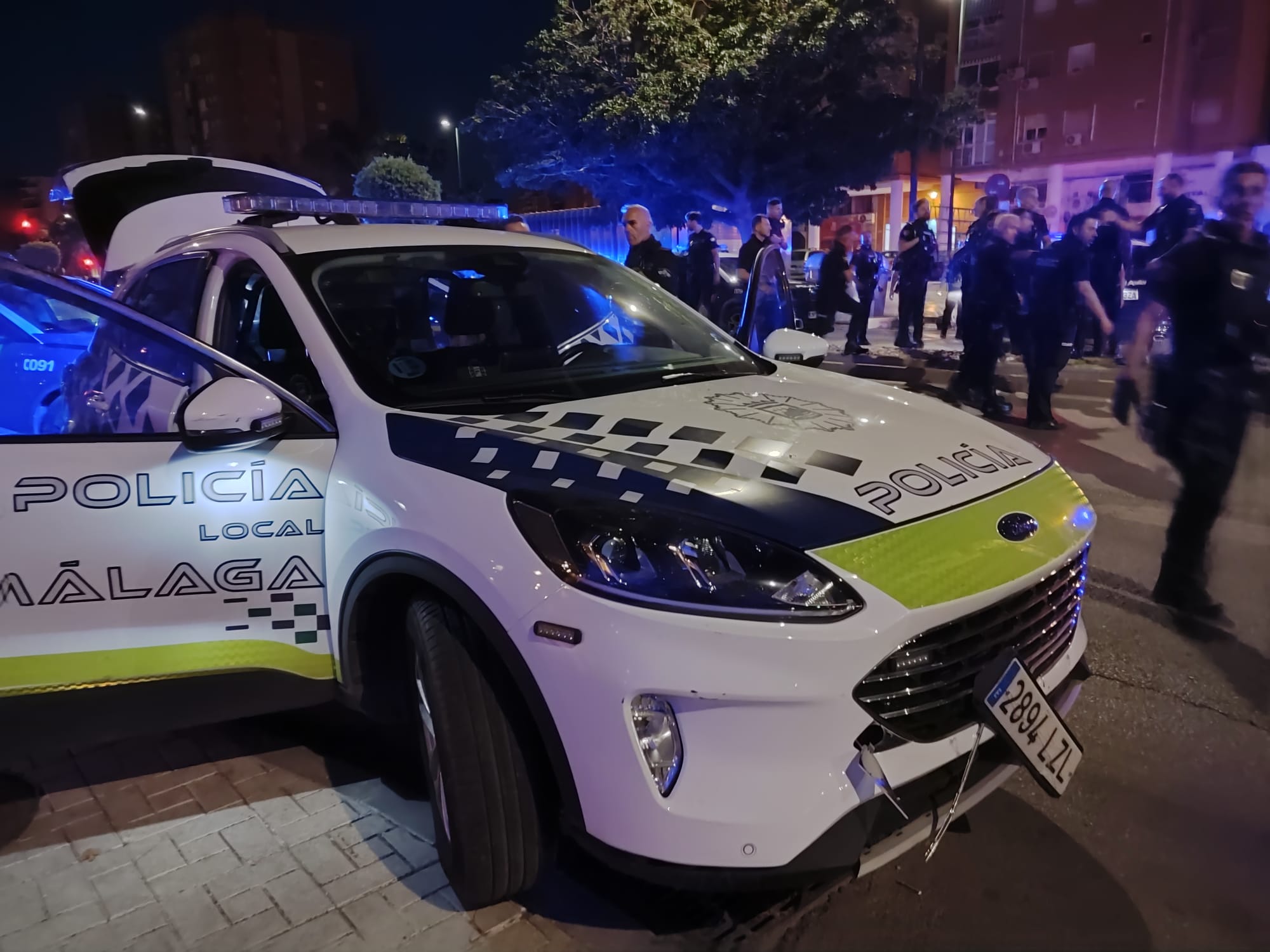 Estado en el que quedó el coche policial en Málaga capital