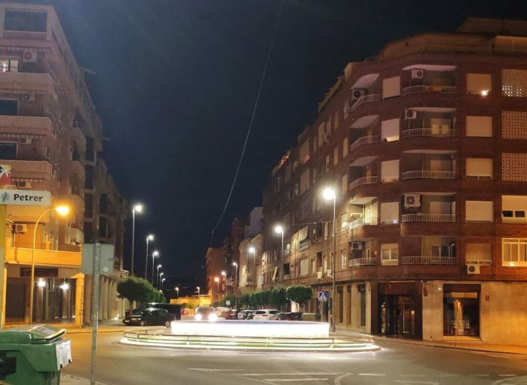 Petrer apuesta por la iluminación de bajo consumo