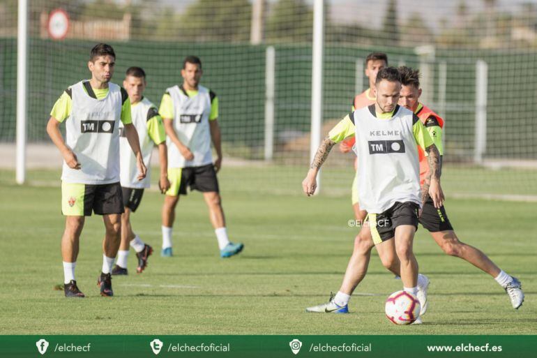 Entrenamiento del equipo en el anexo.