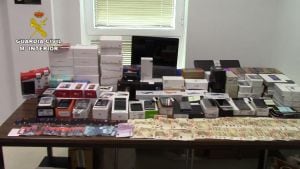 Objetos recuperados durante la primera fase de la Operación Krake.