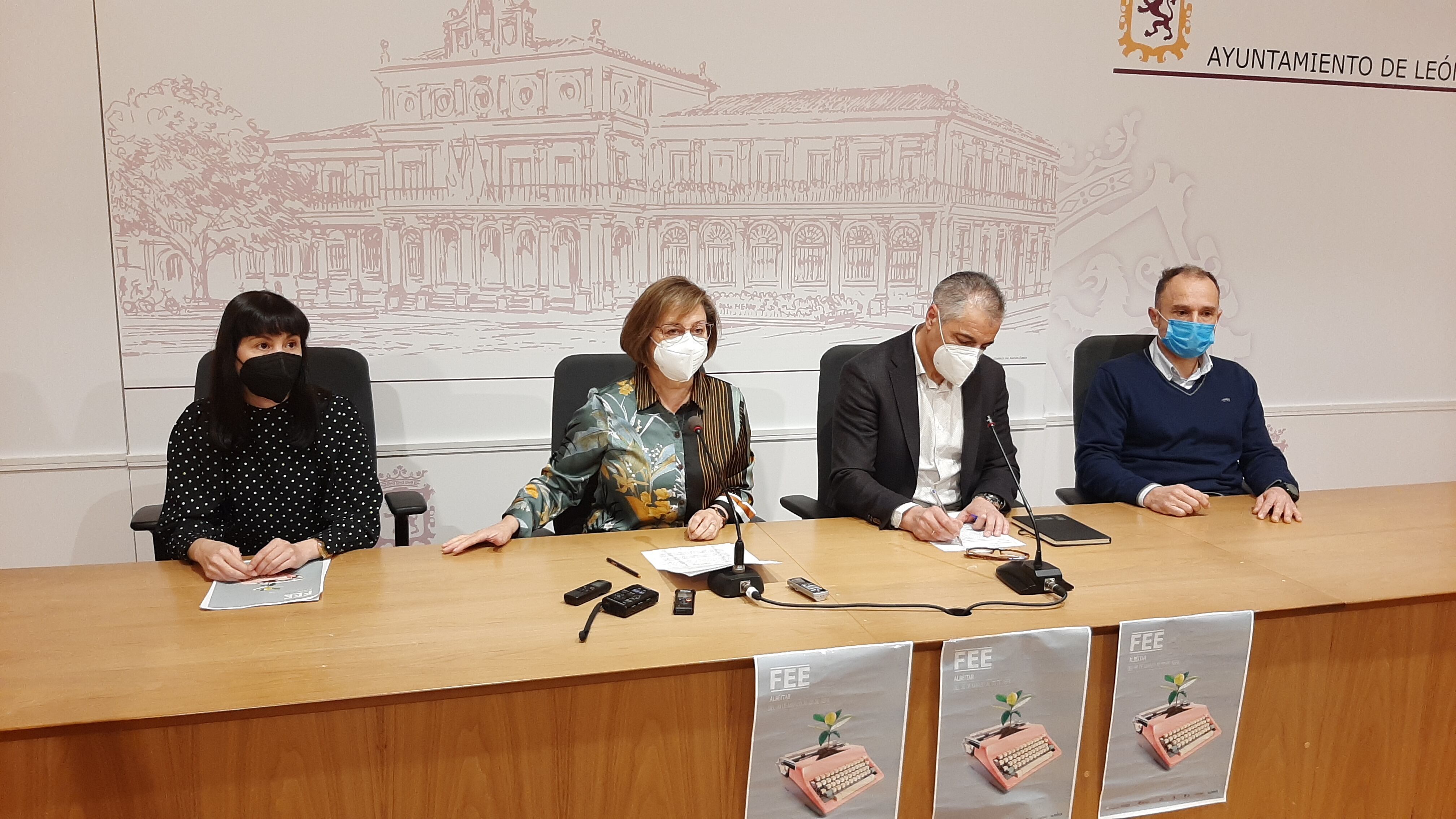 Presentación de la II Feria de Editores Emergentes en la sede del Ayuntamiento en San Marcelo