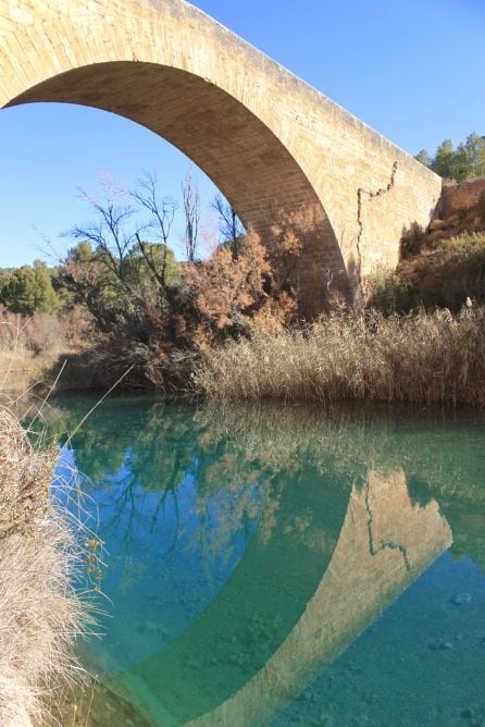 Puente de Vadocañas, sobre el río Cabriel.