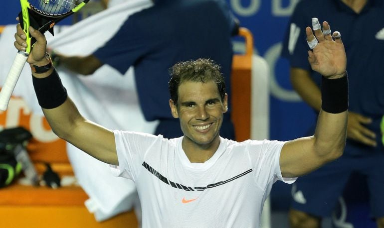 Nadal celebra su victoria ante Mischa Zverev en la primera ronda de Acapulco