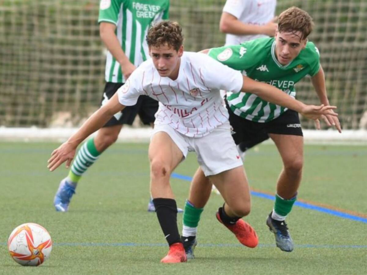 El jerezano Manu Bueno, convocado con la selección española sub-18