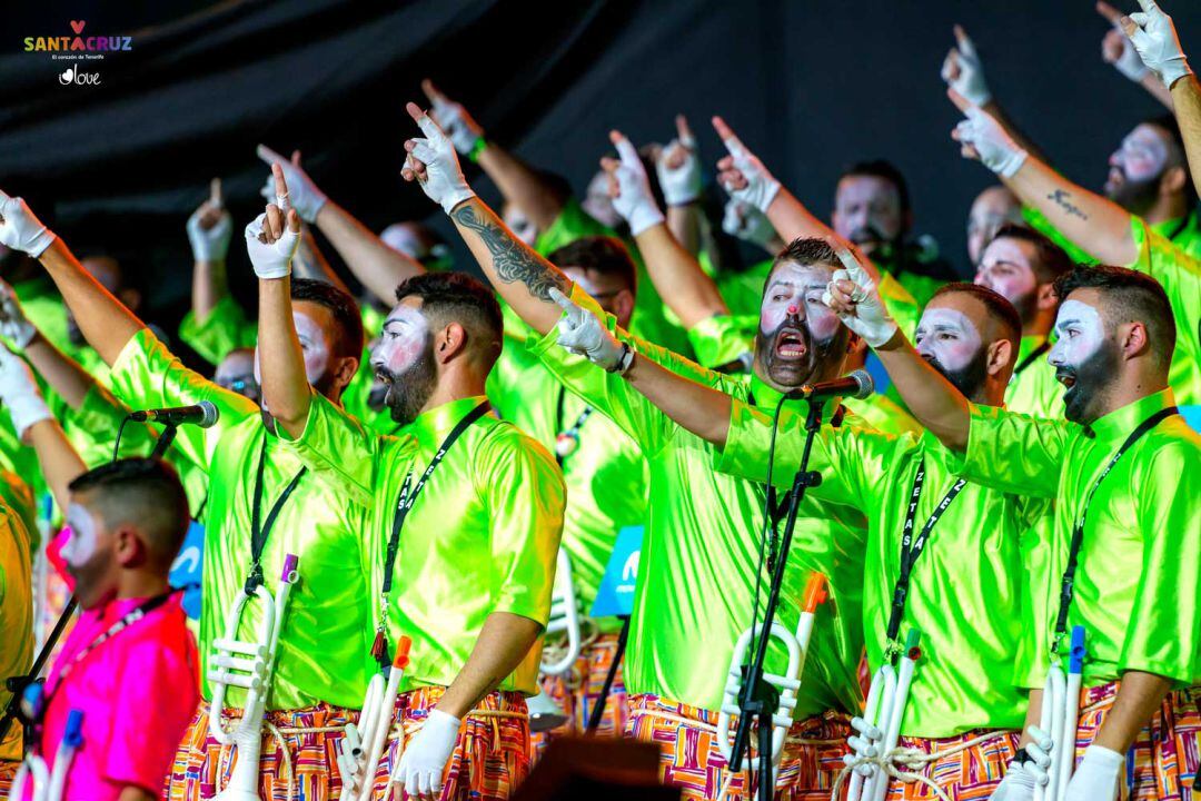 Murgas adultas del Carnaval de Santa Cruz de Tenerife