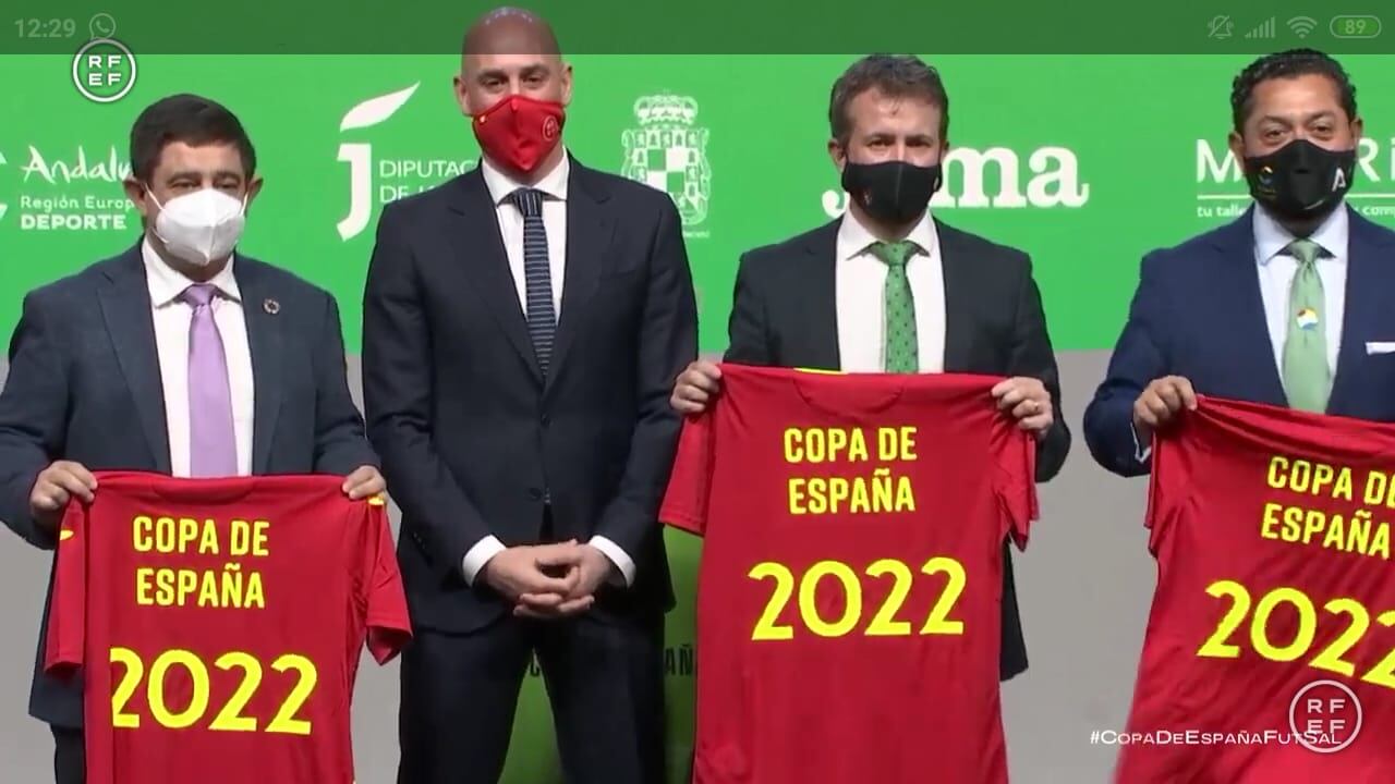 Francisco Reyes, presidente de la Diputación de Jaén; Luis Rubiales, presidente de la Real Federación Española de Fútbol.  julio Millán alcalde de Jaén y José María Arrabal, secretario general de Deportes de la Junta de Andalucía: