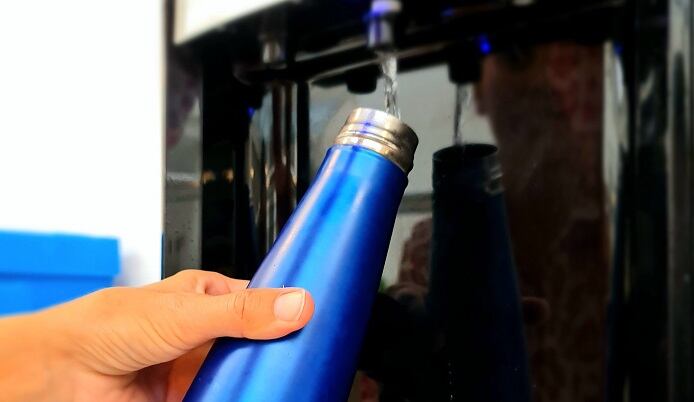 Agua en el puerto de Algeciras