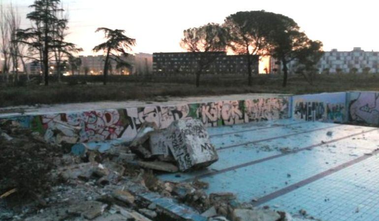 Los concejales de la oposición vigilan a diario si las máquinas regresan a la Solagua