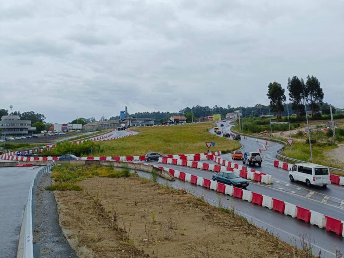 La vía ártabra se cortará el miércoles y el jueves en el entorno de Iñás por las obras del enlace de la zona