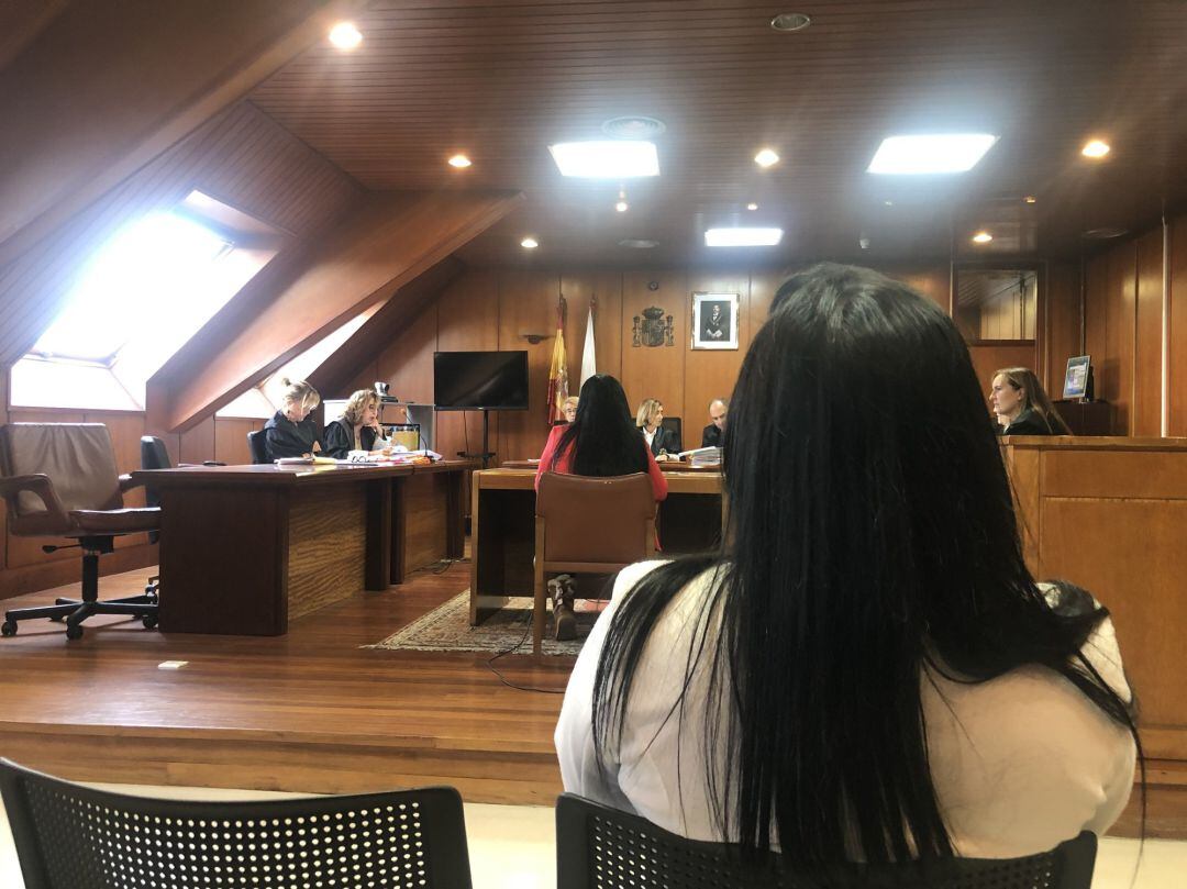 Juicio acusadas de traer venezolanas a prostituirse.