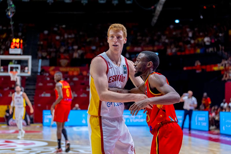 Alberto Díaz con España ante Angola en el Preolímpico/ FEB Photo