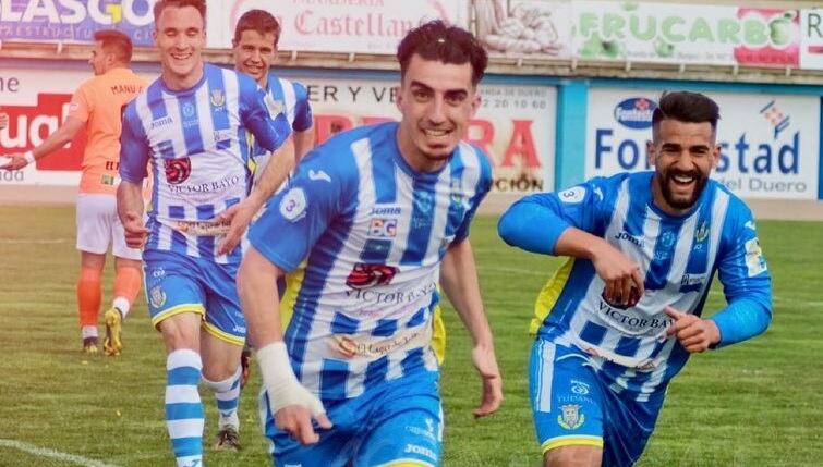 Los jugadores de la Arandina aspiran al play off