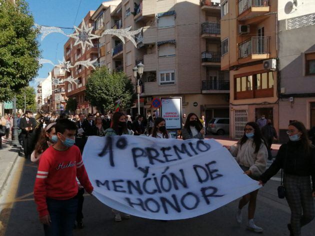 Pascalles en Sax a la vuelta del Certamen de Bandas