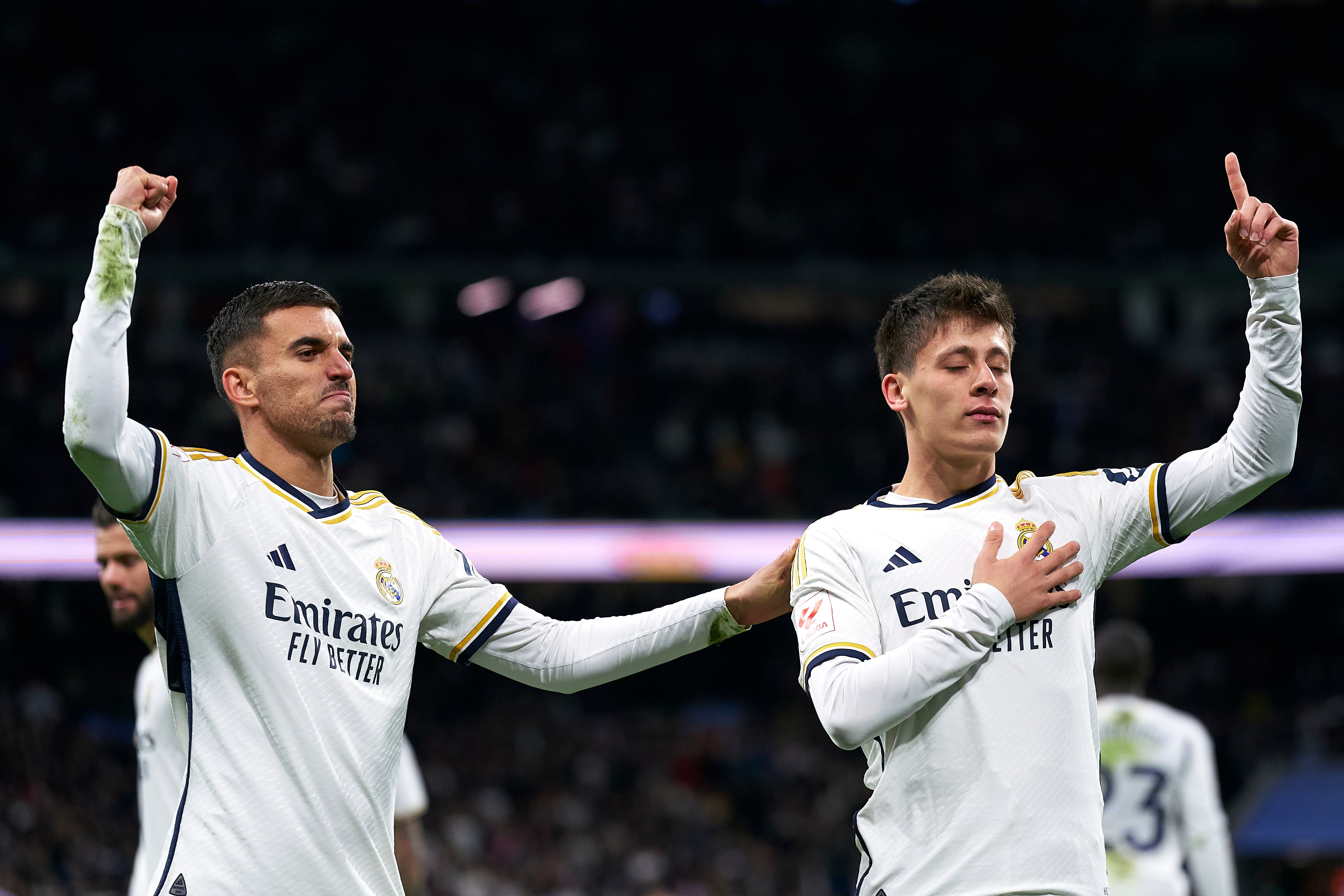 Arda Güler y Dani Ceballos celebran un gol en el Real Madrid - Celta de Vigo de la última temporada