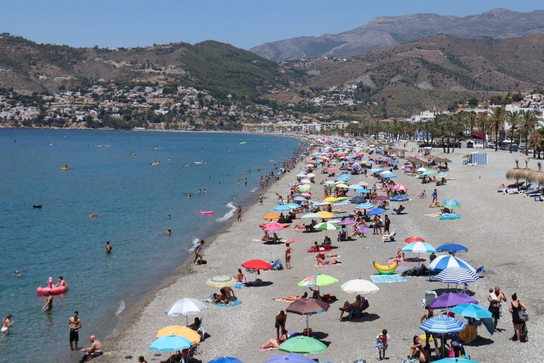 Playa de Almuñécar durante este pasado fin de semana