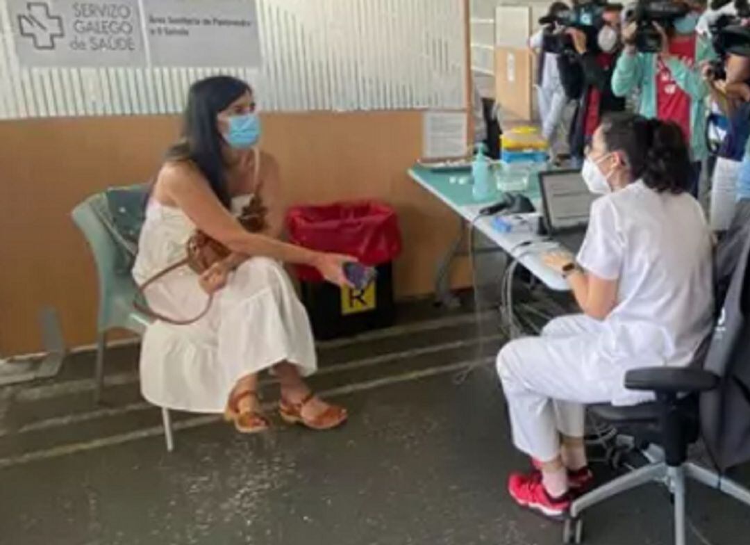 Ana Biempica tras recibir la vacuna