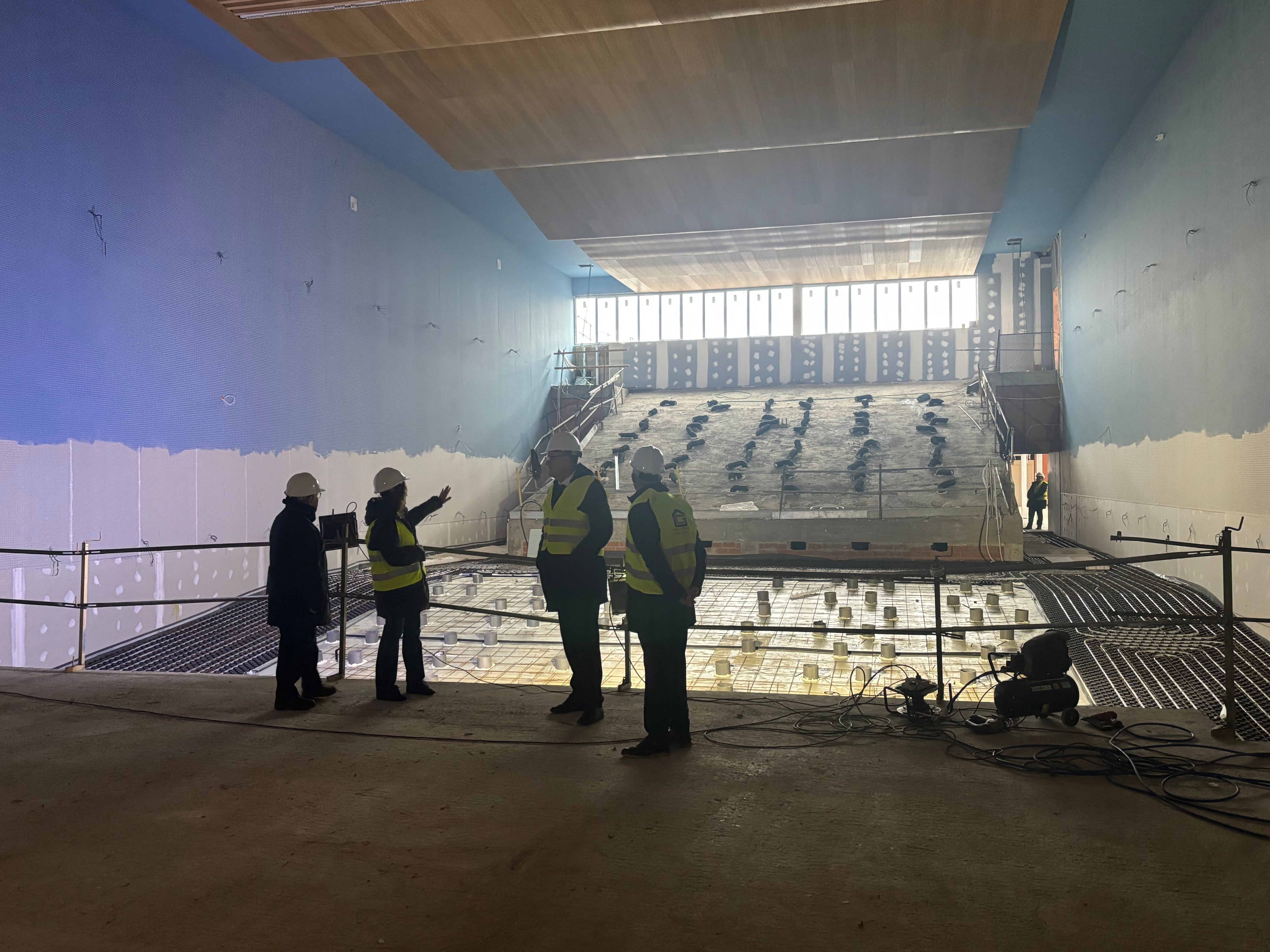 La consejera de Educación visita las obrs dle nuevo Conservatorio de León