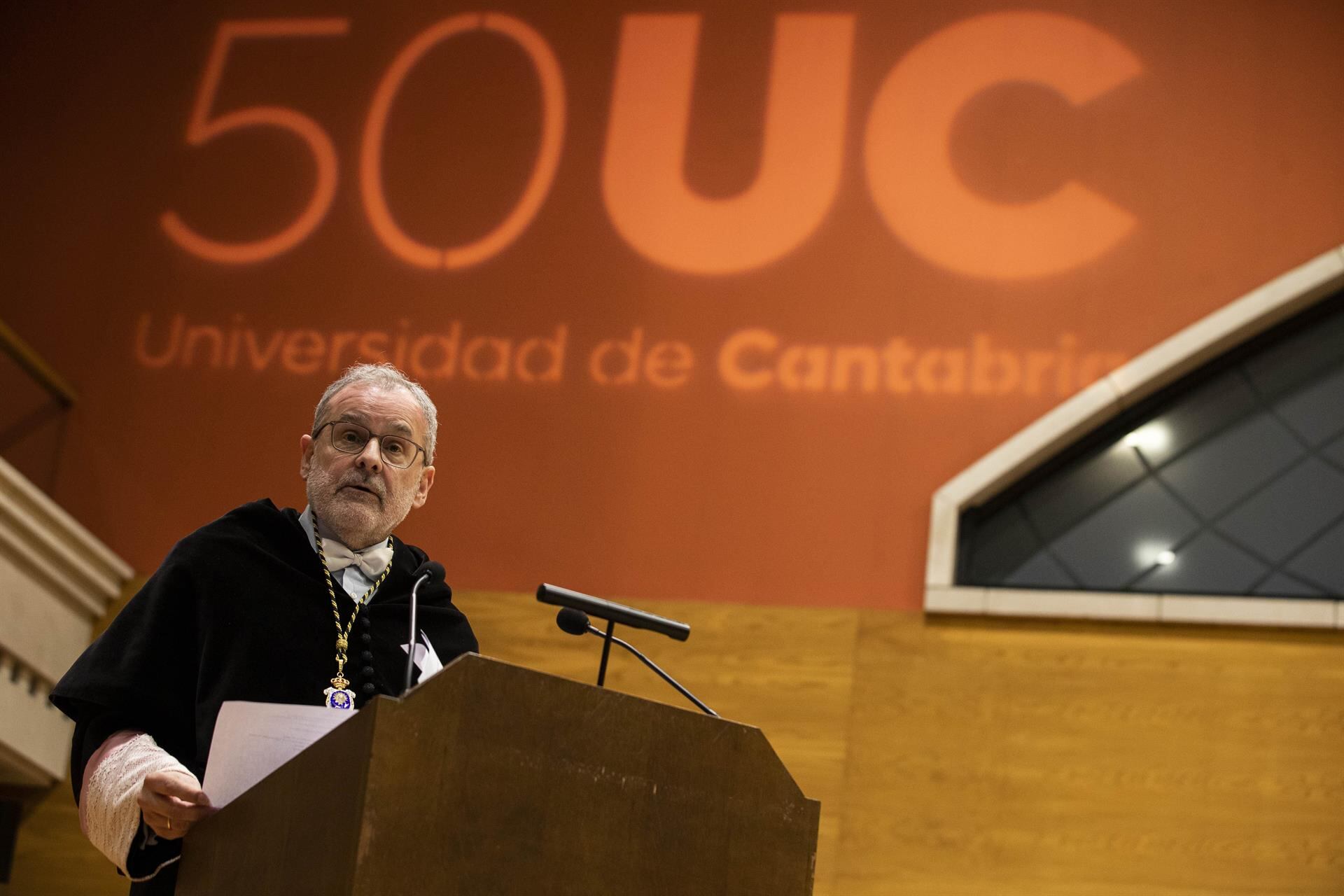 El rector de la Universidad de Cantabria, Ángel Pazos. Archivo.