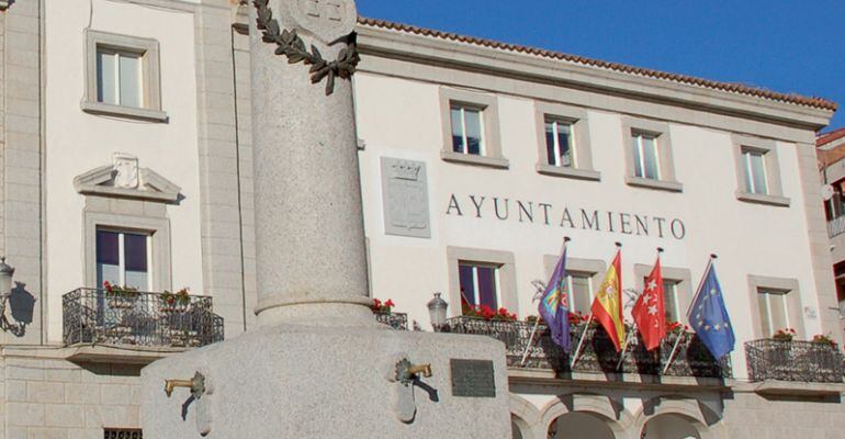 Fachada del ayuntamiento de Colmenar Viejo