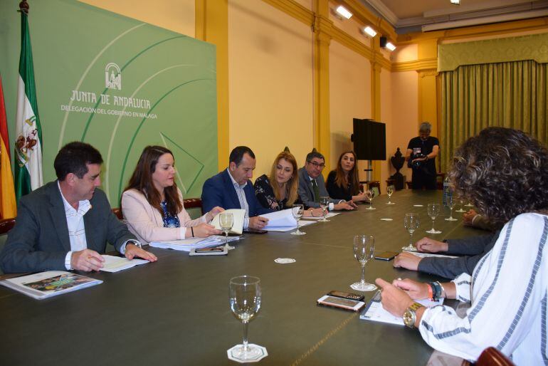 Reunión de la Junta para actuar en zonas desfavorecidas de varias provincias andaluzas