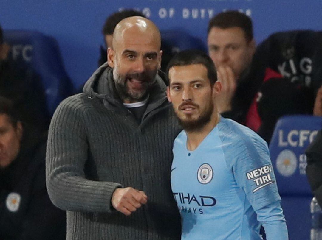 Guardiola y Silva, en la derrota del City ante el Leicester en el Boxing Day.