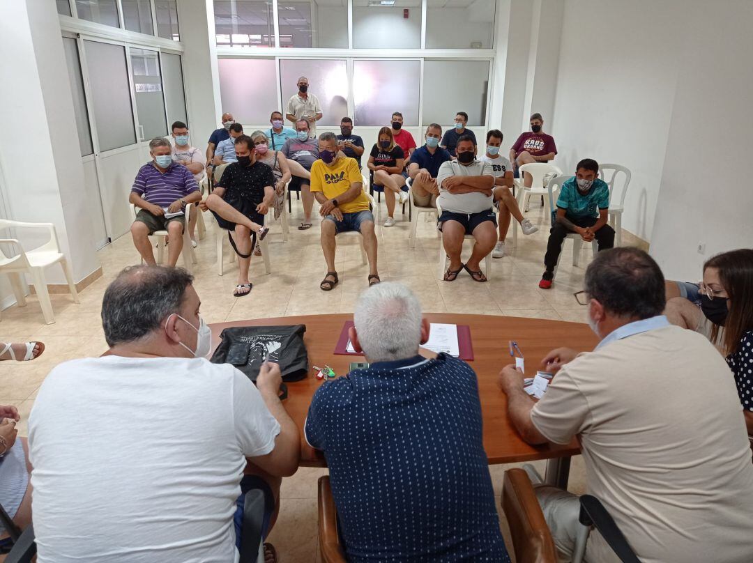 Momento de la asamblea ordinaria de fallas.