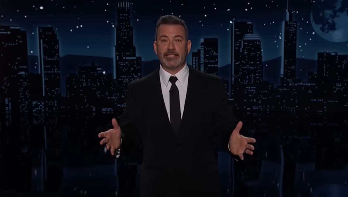 Jimmy Kimmel responde a las críticas de Donald y Melania Trump y defiende su chiste previo a la Cena de Corresponsales.