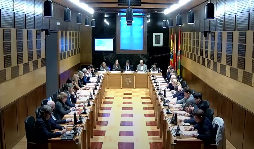 Pleno del Ayuntamiento de Huesca, con sus 25 concejales