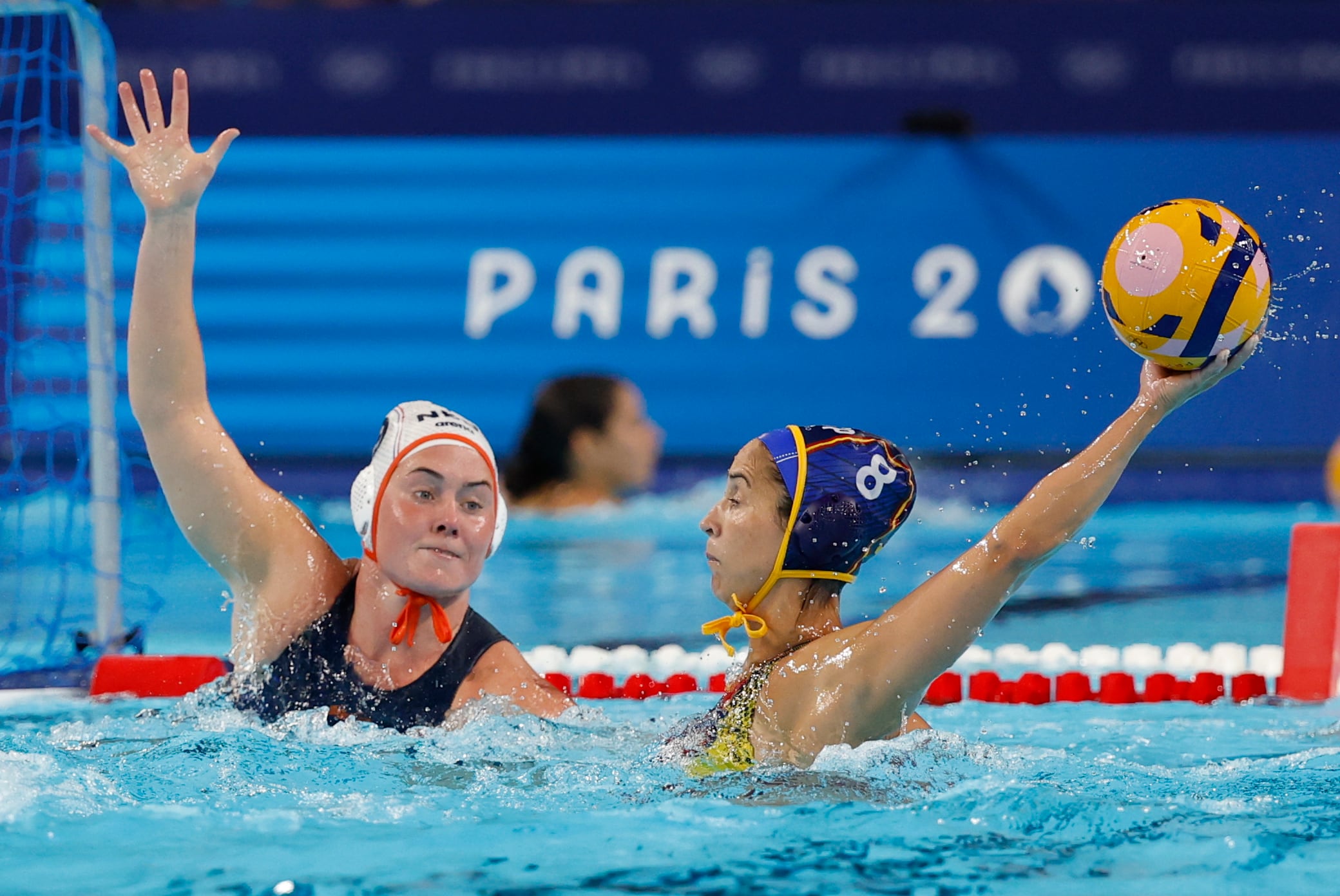 La waterpolista española Pili Peña durante la semifinal femenina de Waterpolo entre Países Bajos y España en los Juegos Olímpicos de París 2024