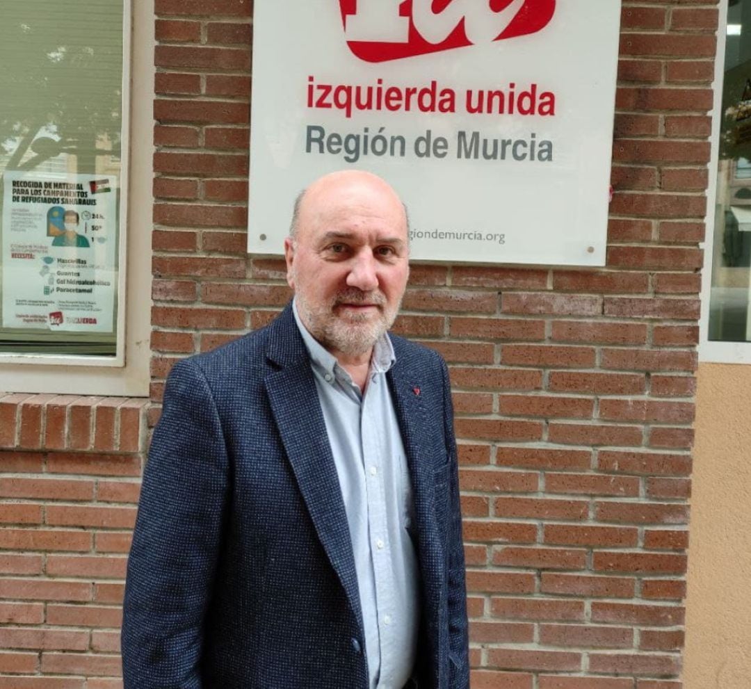 Nicolás Álvarez-Castellanos en la sede de IU-RM