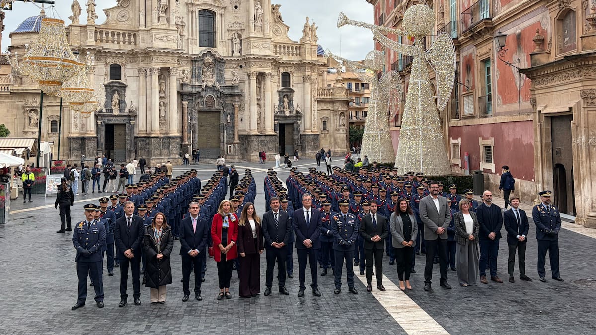 El Ayuntamiento de Murcia recibe a los alumnos de la 81 promoción de la AGA