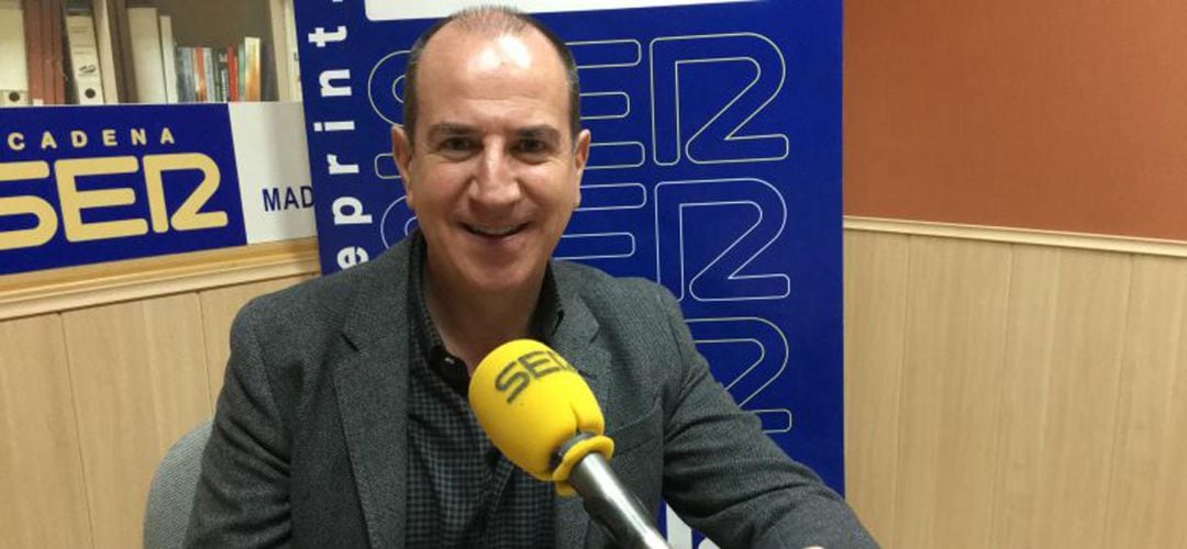 El alcalde de Torrejón de la Calzada no volverá a ser candidato a la alcaldía en las municipales y pide que el elegido sea del pueblo. 