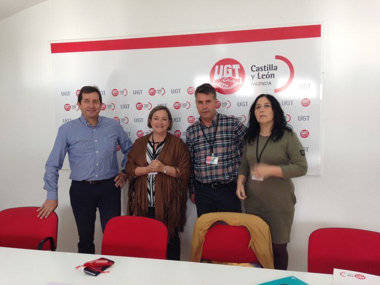 De izquierda a derecha Javier Fernández, Carmen Amez, Juan Antonio Garcia y María de Rozas