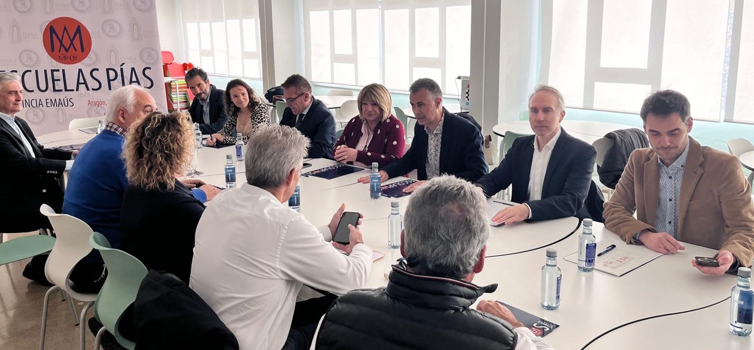 La reunión tenía lugar en el colegio Escuelas Pías de Jaca