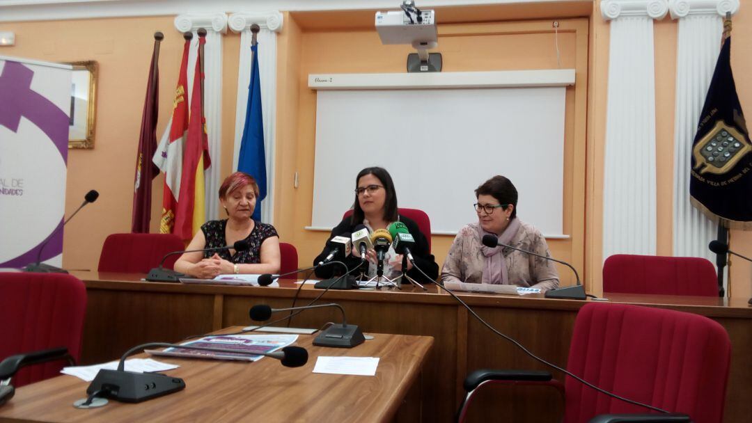 Ayuntamiento y Asociaciones de Mujeres presentan los actos del Día Internacional de la Mujer