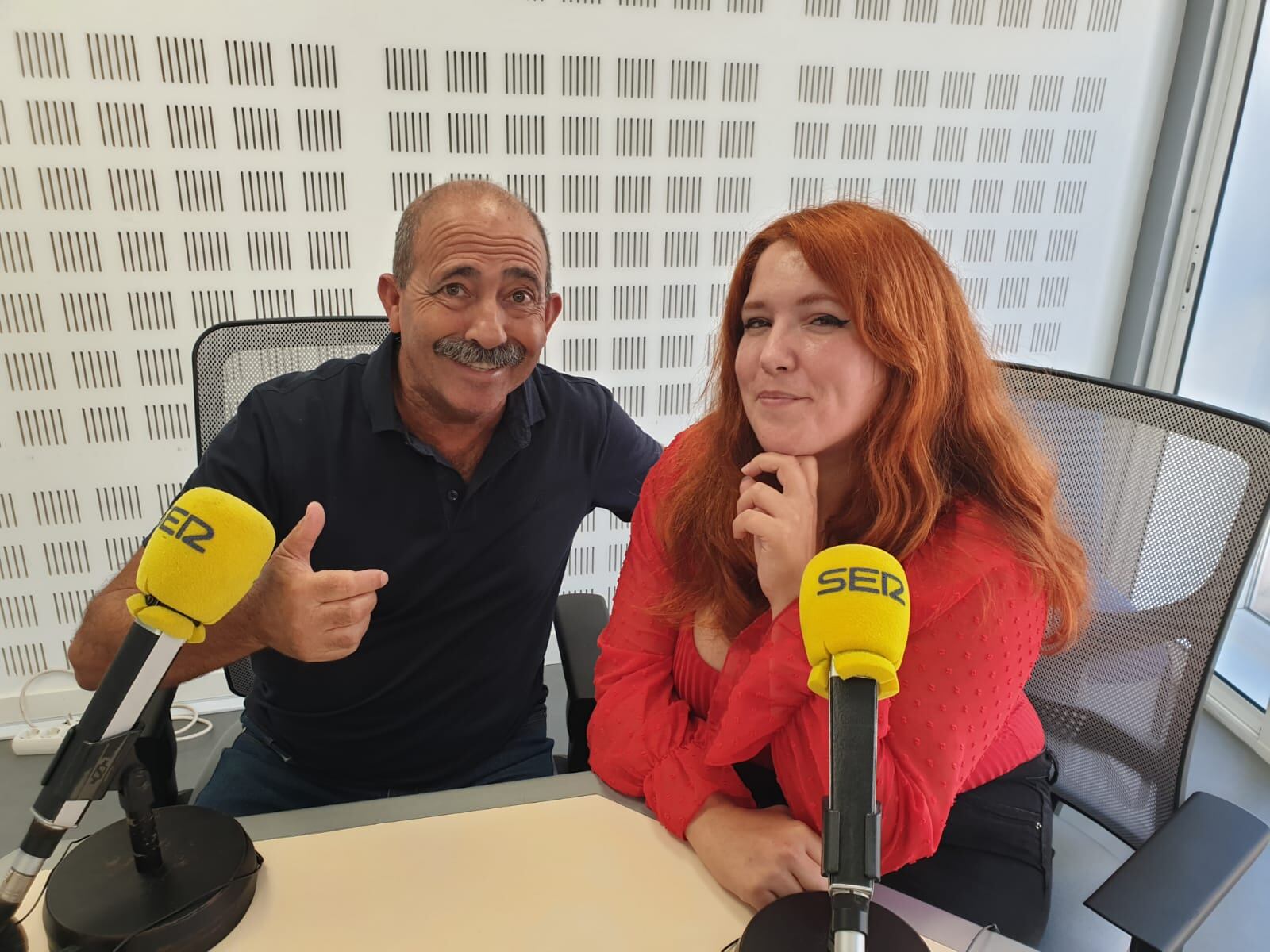 María Márquez, artista digital onubense junto a Antonio García ex director de la Escuela de León Ortega de Huelva