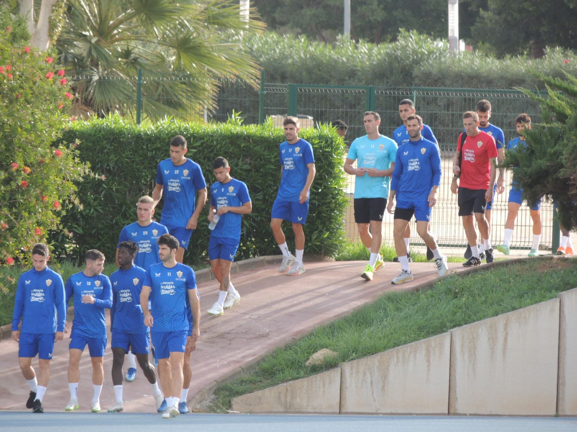 Toda la plantilla está en el mercado.