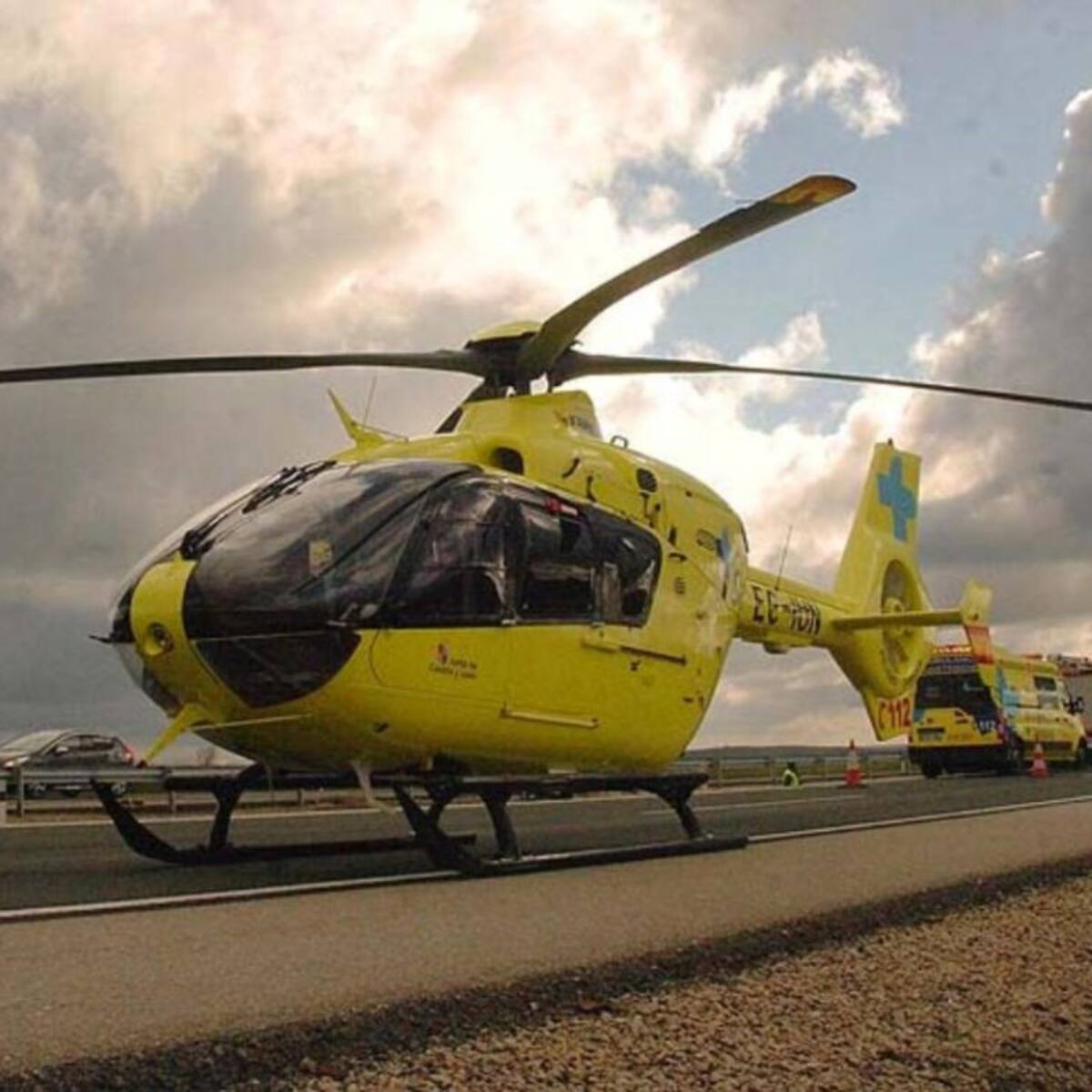 Trasladan en helicóptero al Hospital a una mujer accidentada en Páramo