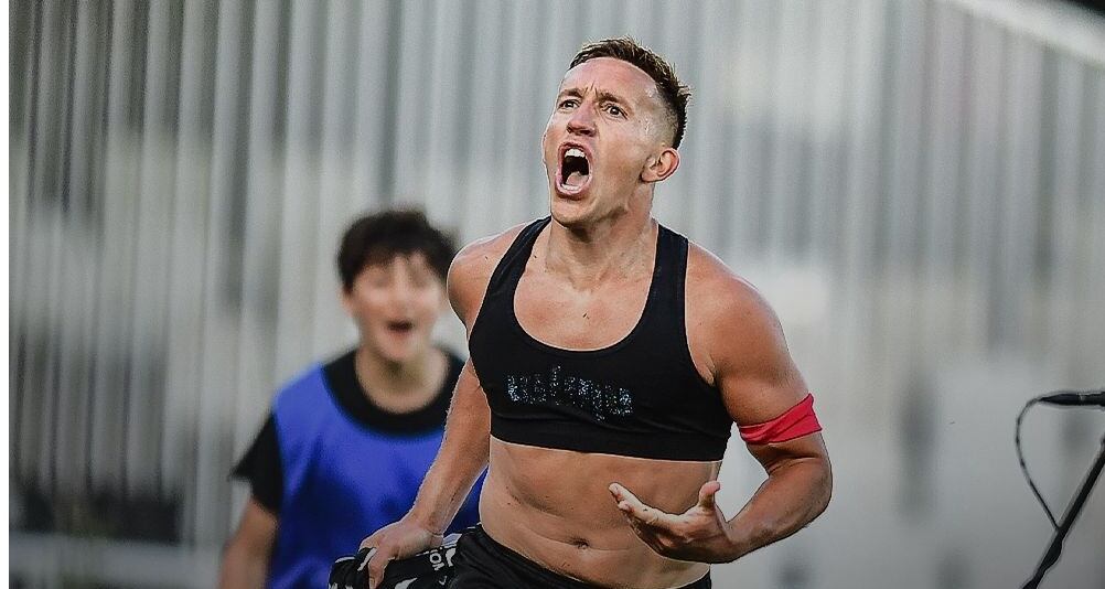 De Blasis celebra el gol ante el Nàstic