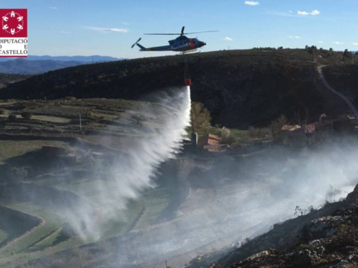 Incendios forestales y retirada de árboles y objetos en una jornada marcada por el viento