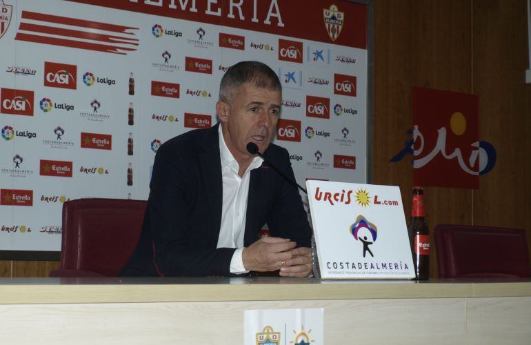 Lucas Alcaraz en rueda de prensa.