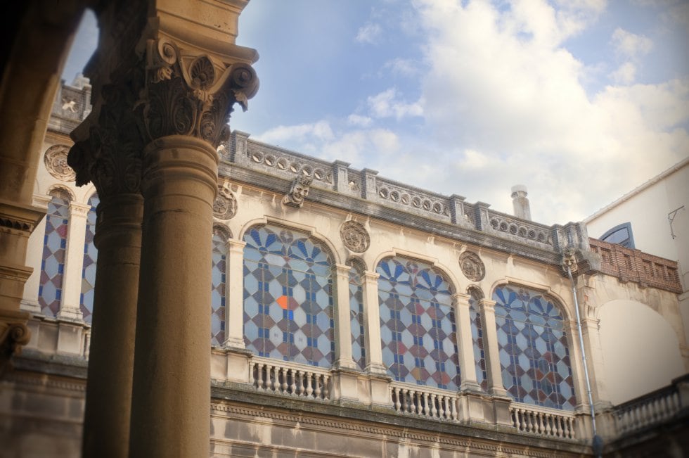 Cristaleras de la planta superior de la DIputación de Jaén.