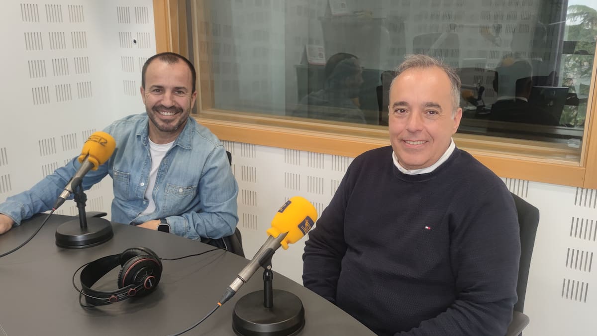 Francisco Javier Jiménez e Ignacio Buitrago, gerentes de la empresa ‘Mi aire y caldera’, hablan de las novedades en climatización de viviendas o negocios. .