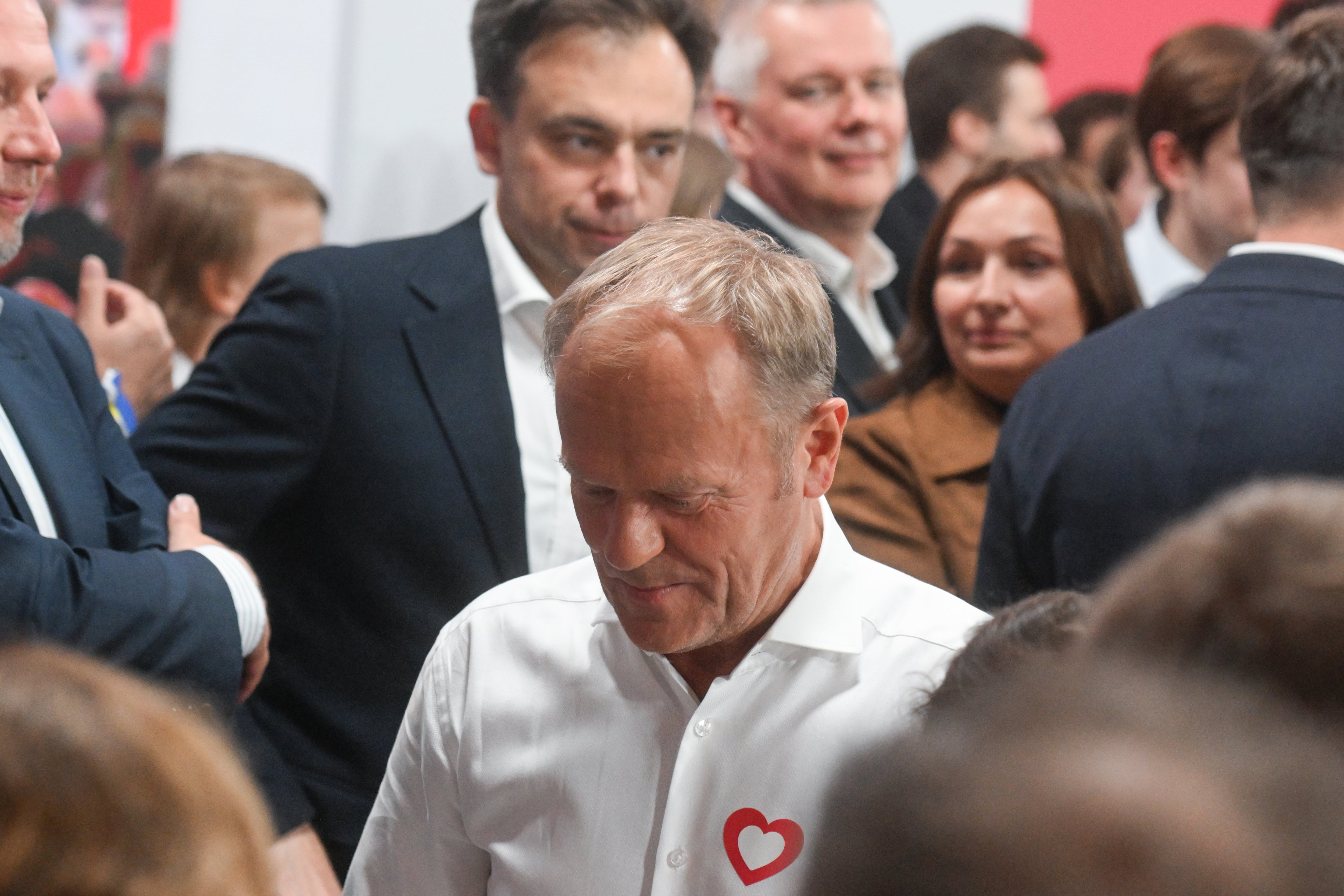 Donald Tusk durante la noche electoral en Varsovia el pasado domingo