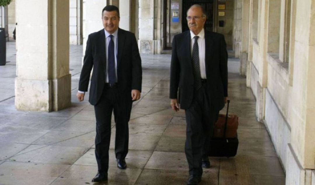 Imagen de archivo de Andres Llorens entrando a la Audiencia Provincial de Alicante