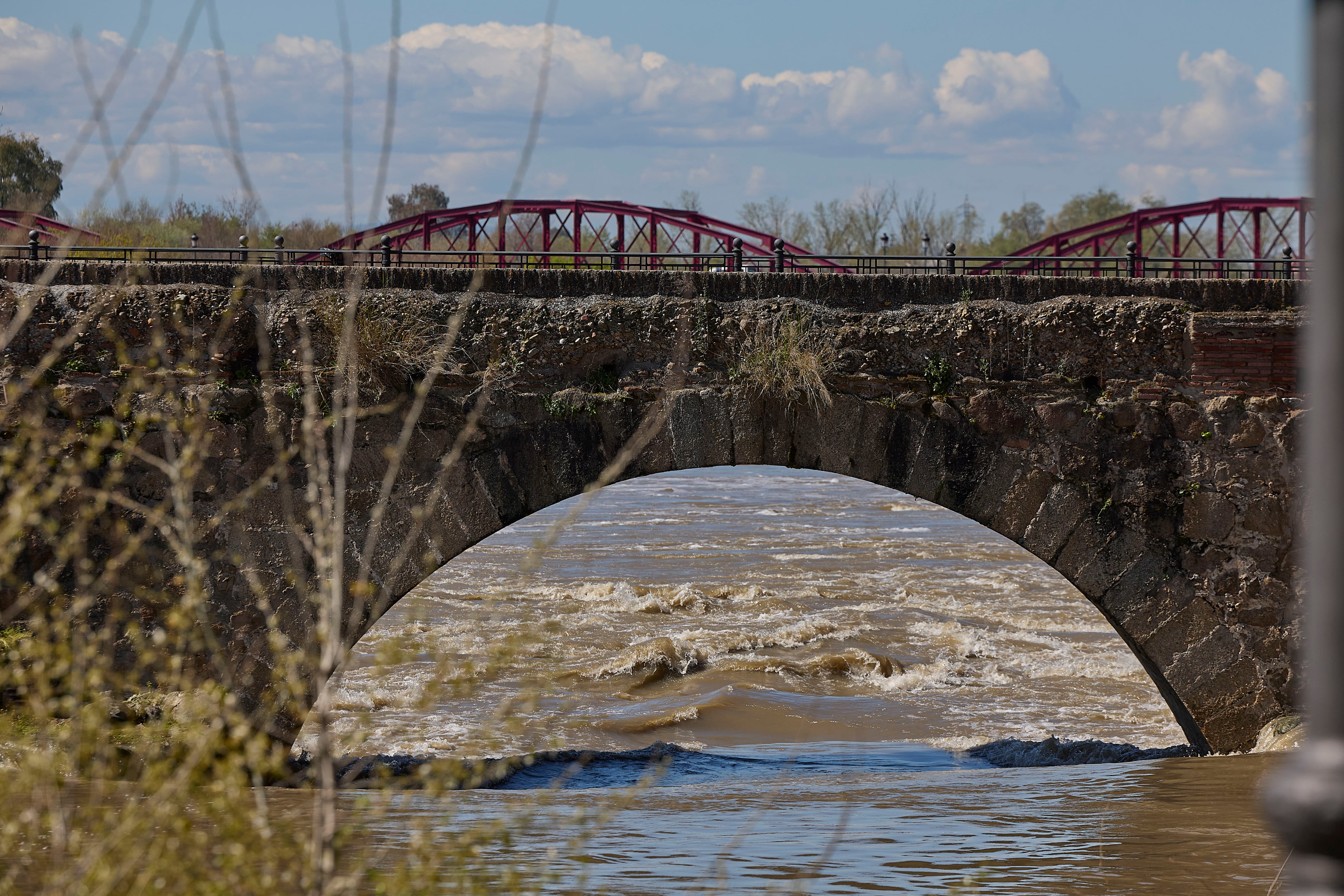 Castilla-La Mancha continúa vigilando la evolución de los caudales de los ríos, que sigue siendo alto en el Tajo a su paso por Toledo y Talavera de la Reina.