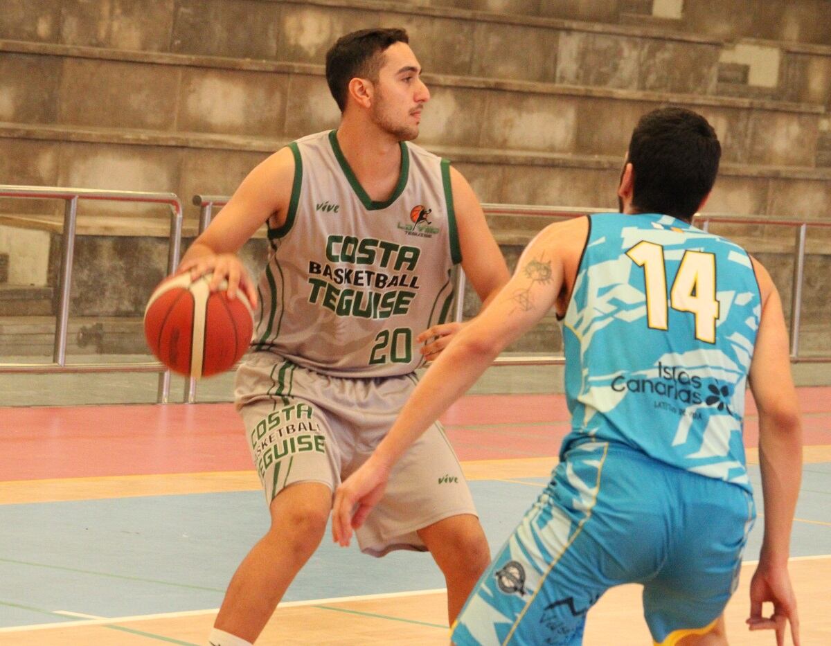 Un momento del partido entre CB Conejero y Hortofrutícola Lanzarote.